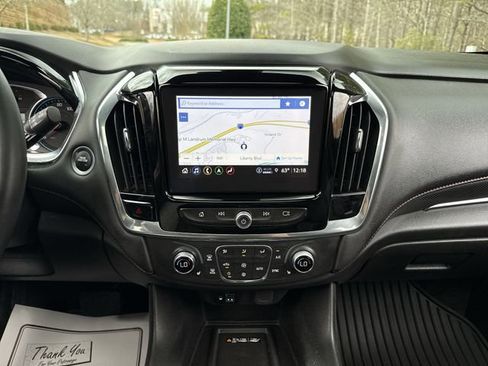 Used 2023 Chevrolet Traverse RS image 20