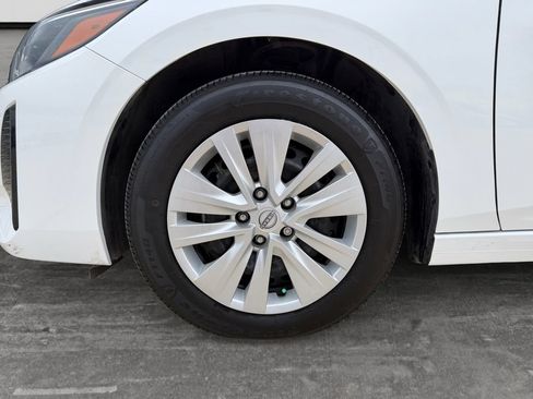 Used 2025 Nissan Sentra S FWD image 9