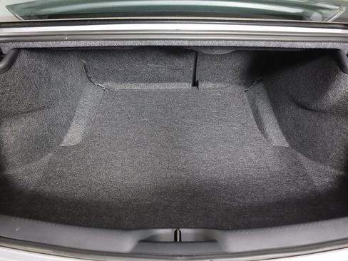 Used 2023 Chrysler 300 Touring w/ Sport Appearance Package image 16