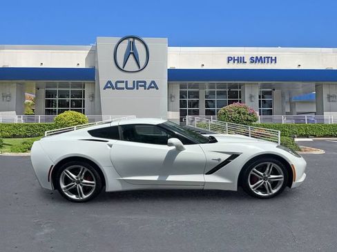 Used 2016 Chevrolet Corvette Stingray Coupe RWD image 4
