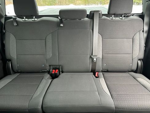 Used 2024 Chevrolet Silverado 2500 Custom w/ Custom Value Package image 33