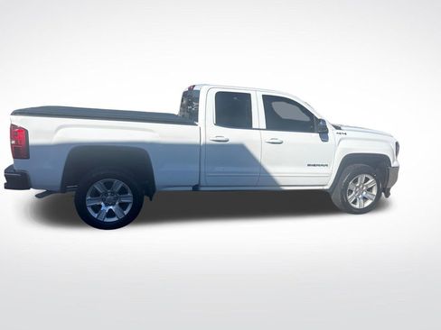 Used 2016 GMC Sierra 1500 SLE w/ SLE Value Package image 9
