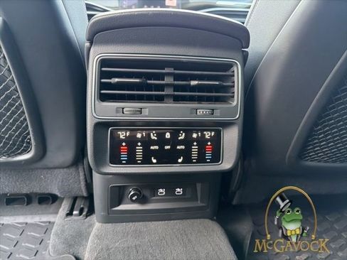 Used 2021 Audi Q8 Premium Plus w/ Premium Plus Package image 21