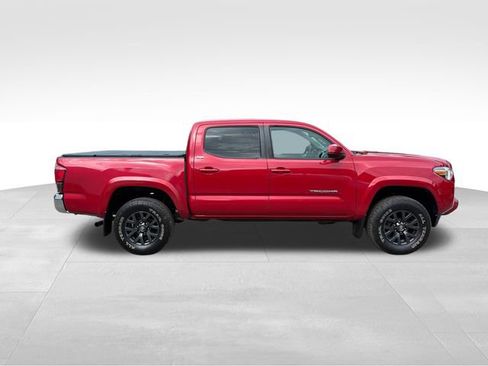 Used 2021 Toyota Tacoma SR5 AWD/4WD image 2