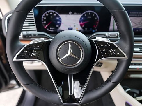 Used 2026 Mercedes-Benz GLE 450 4MATIC image 11