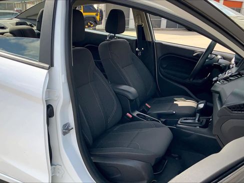 Used 2019 Ford Fiesta SE w/ Equipment Group 201A image 8