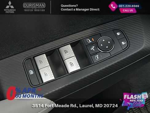 New 2025 Mitsubishi Outlander SE image 8