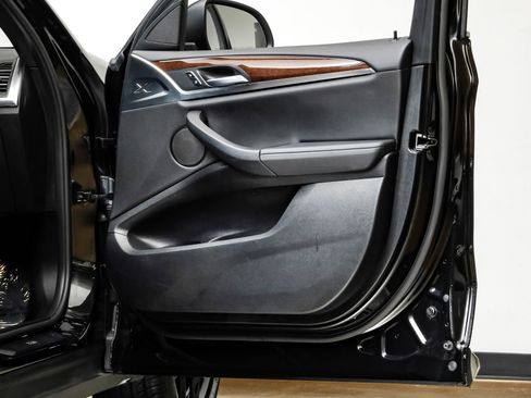 Used 2024 BMW X4 xDrive30i image 48