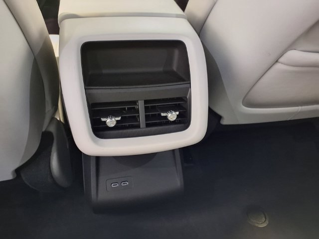 Used 2025 Cadillac Lyriq Luxury RWD image 18