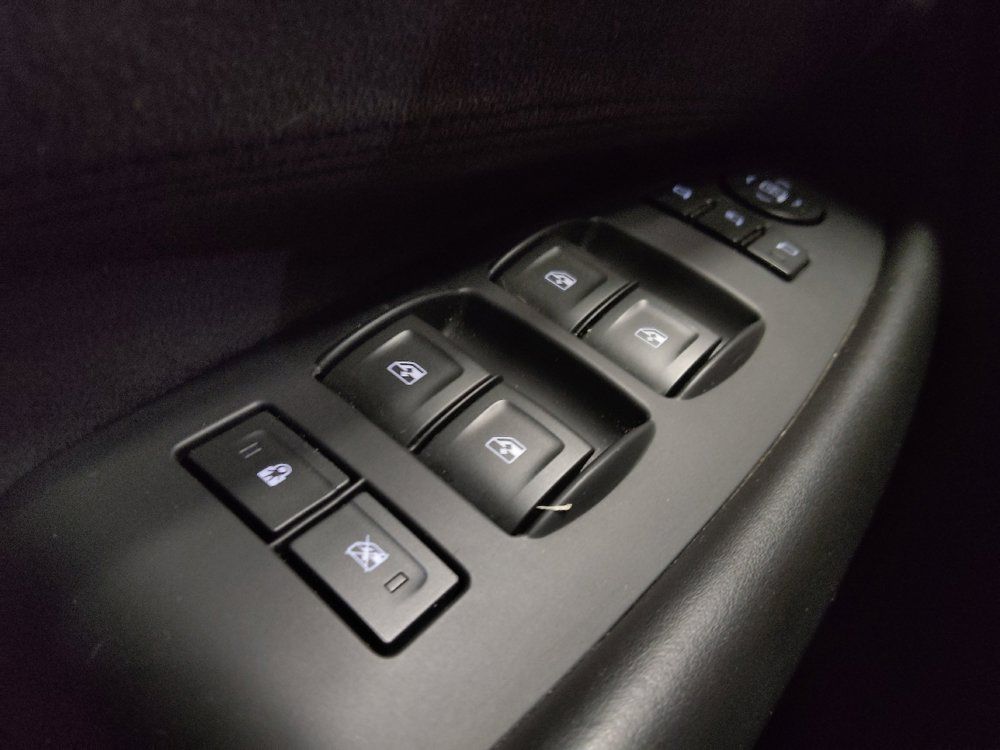 Used 2018 Cadillac Escalade Platinum RWD image 27