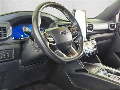 Used 2022 Ford Explorer ST w/ Equipment Group 401A AWD/4WD image 9