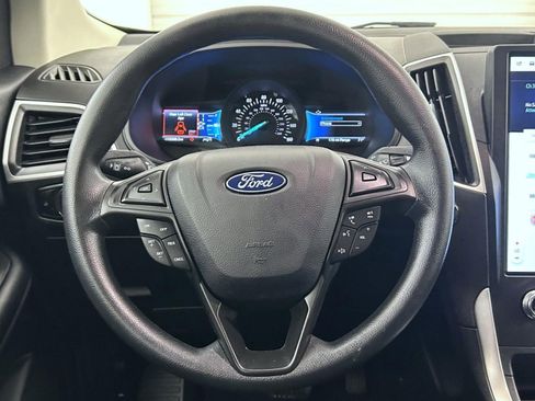 Used 2024 Ford Edge SE w/ Black Appearance Package AWD/4WD image 11