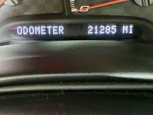 Used 2003 Chevrolet Corvette Z06 w/ Memory Package, 3 Drivers RWD image 12