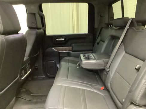 Used 2023 GMC Sierra 2500 Denali w/ Denali Ultimate Package image 32