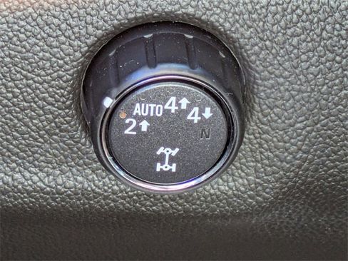 Used 2020 Chevrolet Colorado Z71 image 29