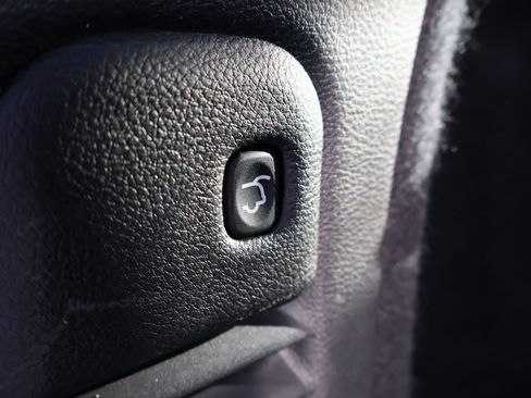 Used 2024 Dodge Durango GT image 17