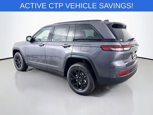New 2025 Jeep Grand Cherokee Altitude AWD/4WD image 5