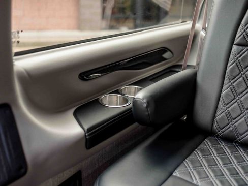 Used 2023 Chevrolet Express 2500 image 84