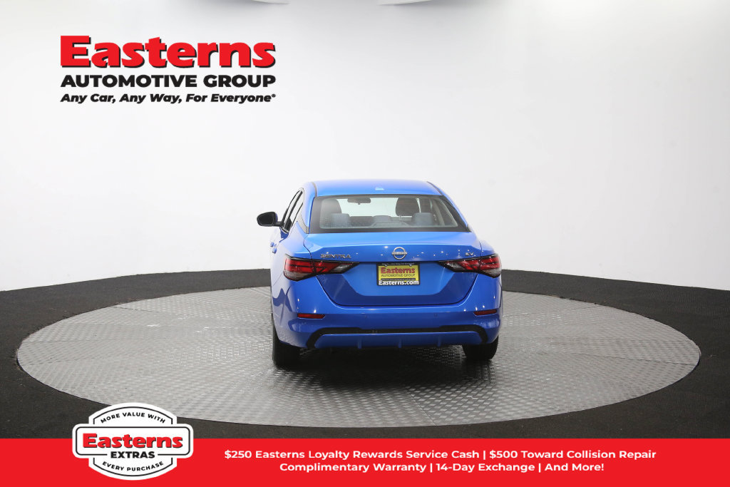 Used 2024 Nissan Sentra SV FWD image 39