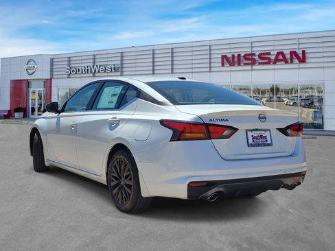 New 2026 Nissan Altima 2.5 SV FWD image 8