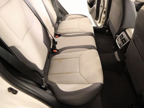 Used 2022 Subaru Forester Premium image 14