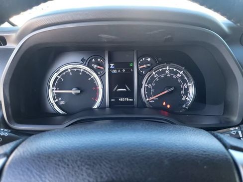 Used 2024 Toyota 4Runner Limited AWD/4WD image 13