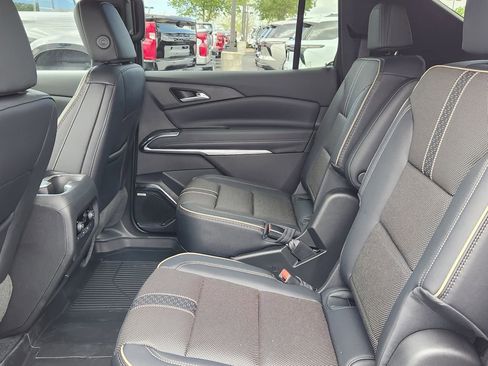 New 2026 Chevrolet Traverse High Country AWD/4WD image 12