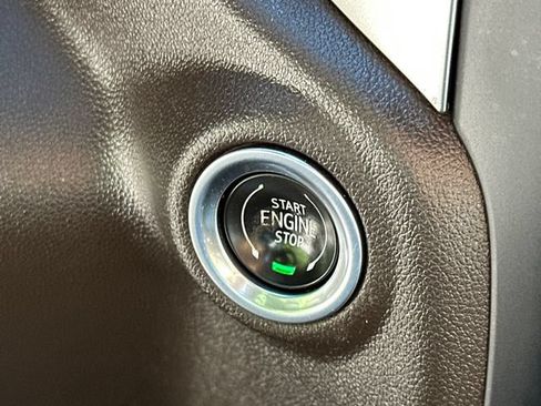 Used 2021 Chevrolet Silverado 1500 RST w/ Convenience Package II AWD/4WD image 33