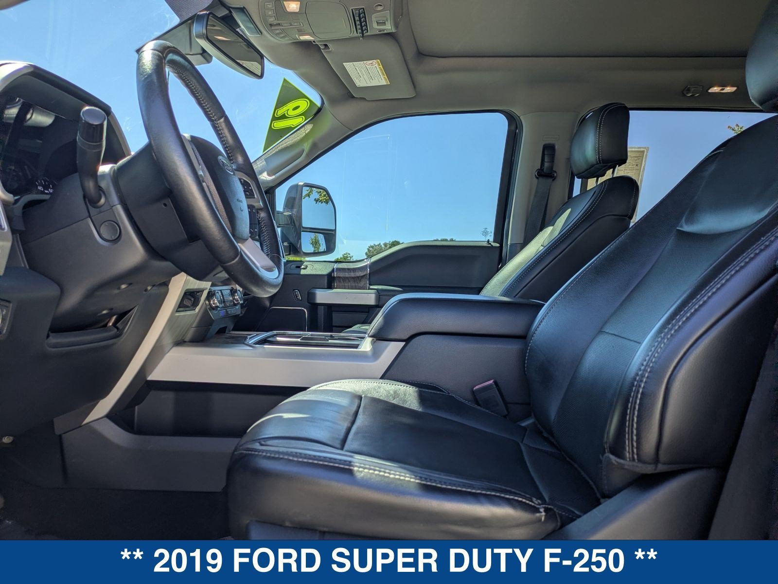 Used 2019 Ford F250 Lariat w/ Lariat Ultimate Package AWD/4WD image 29
