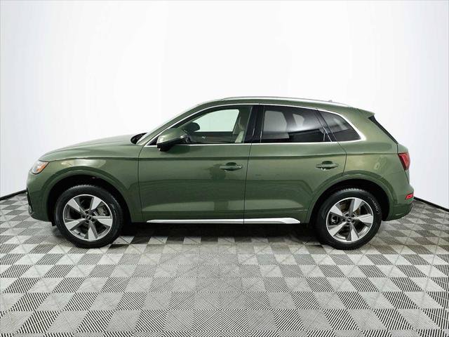 Certified 2023 Audi Q5 2.0T Premium w/ Convenience Package AWD/4WD image 4