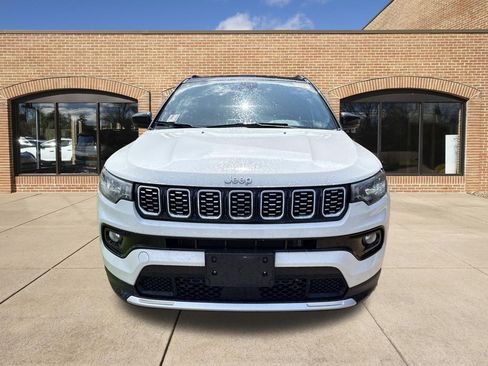 Used 2025 Jeep Compass Limited AWD/4WD image 8