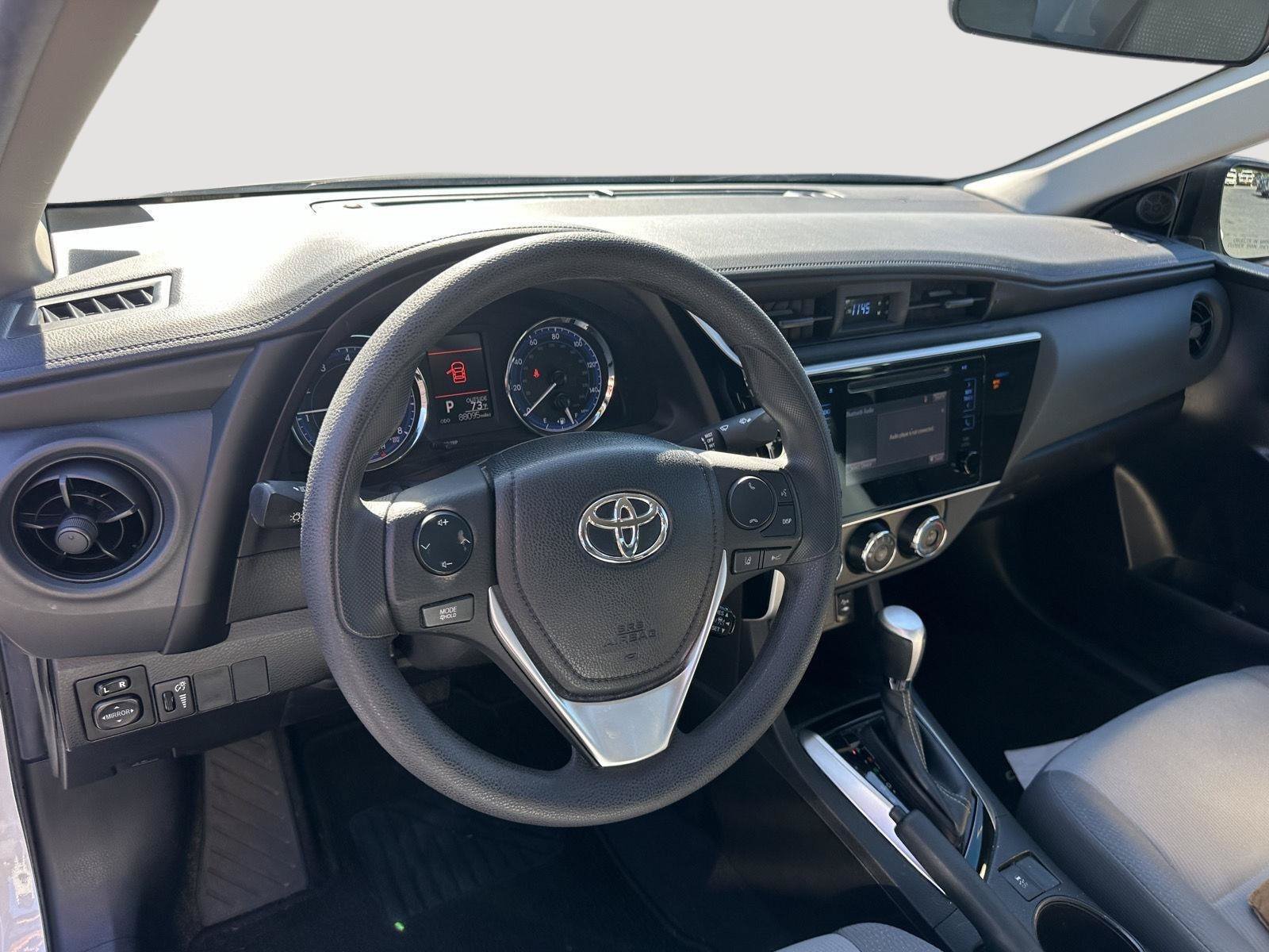 Used 2018 Toyota Corolla L FWD image 47