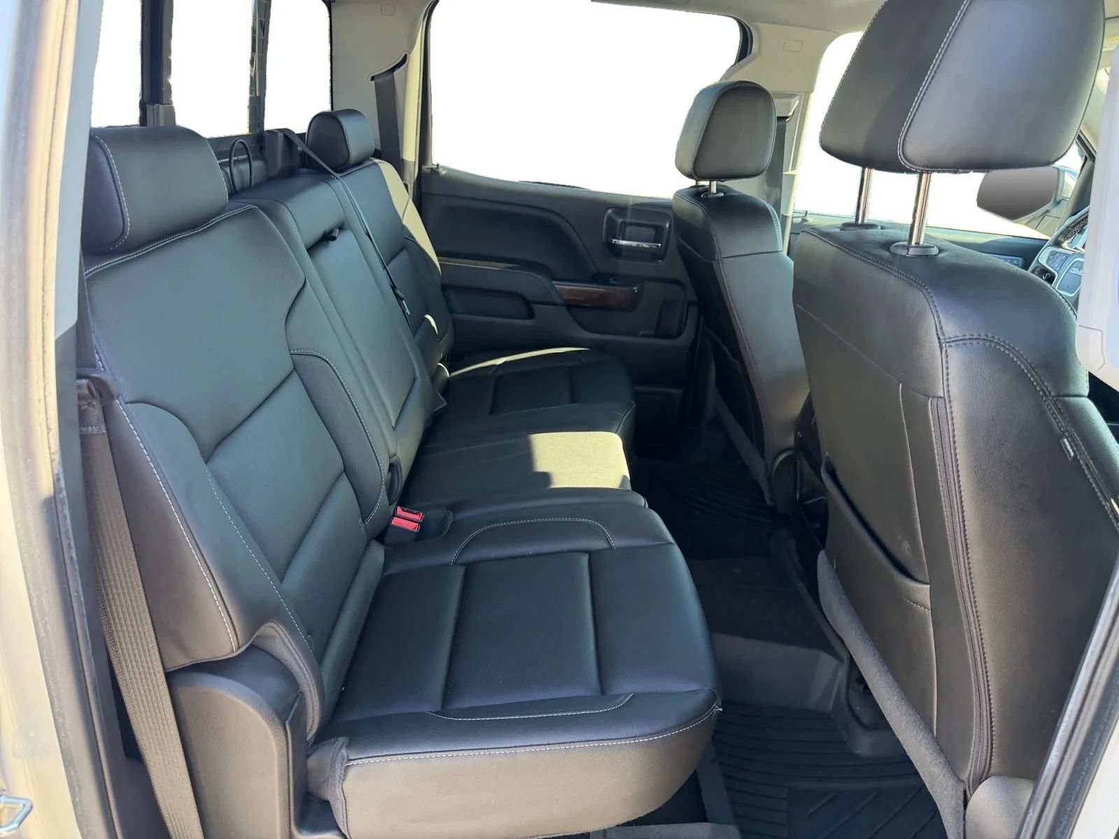 Used 2018 GMC Sierra 1500 SLT w/ Enhanced Driver Alert Package RWD image 17