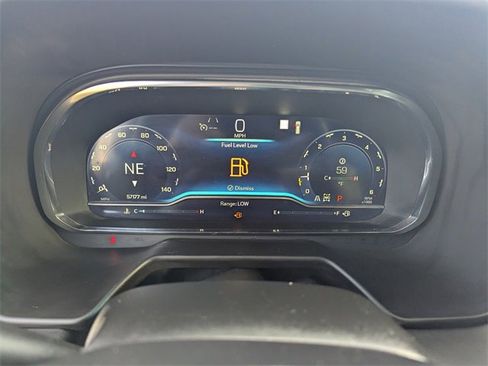 Used 2022 Chevrolet Tahoe Z71 w/ Luxury Package image 19