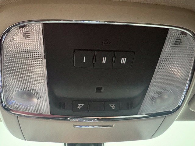 Used 2022 Chrysler 300 Touring L RWD image 37