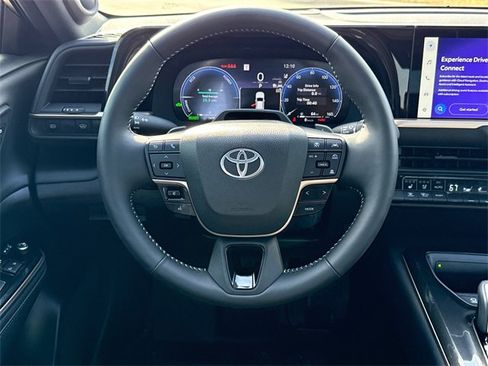 Used 2026 Toyota Crown Platinum image 14