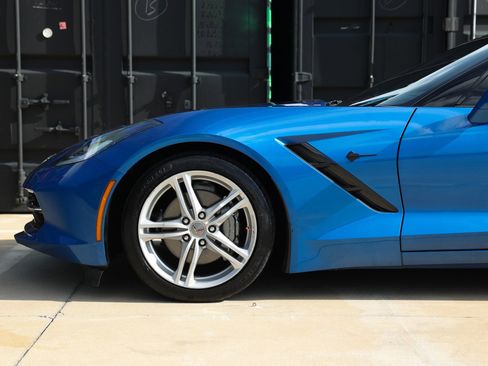 Used 2016 Chevrolet Corvette Stingray Coupe w/ 2LT Preferred Equipment Group RWD image 30
