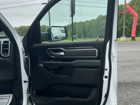 Used 2019 RAM 1500 Big Horn AWD/4WD image 41