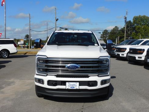 New 2026 Ford F250 Platinum w/ Platinum Plus Package image 3