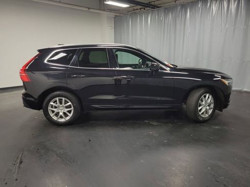 Used 2021 Volvo XC60 T5 Momentum image 9
