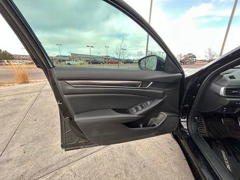 Used 2022 Honda Accord Sport image 10