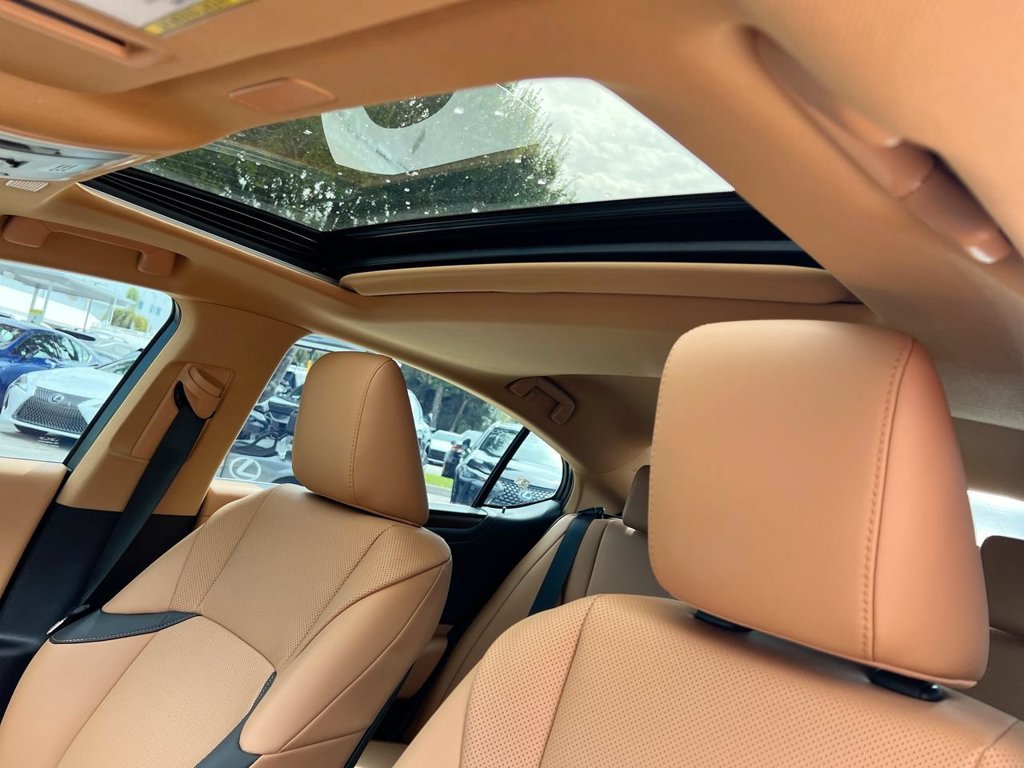 Certified 2025 Lexus ES 350 w/ Premium Package FWD image 18