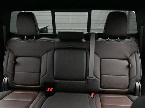 Used 2023 GMC Sierra 1500 Denali w/ Denali Reserve Package AWD/4WD image 18