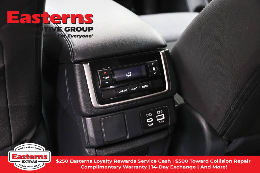 Used 2025 Subaru Ascent Premium AWD/4WD image 23