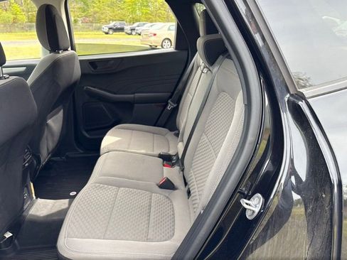 Used 2022 Ford Escape SE w/ SE Sport Appearance Package AWD/4WD image 9
