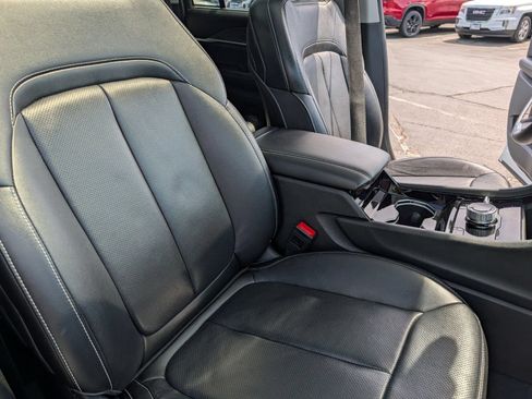 Used 2022 Jeep Grand Cherokee Limited 4xe w/ Luxury Tech Group II AWD/4WD image 27