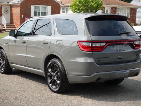 Used 2022 Dodge Durango R/T w/ Trailer Tow Group IV image 2