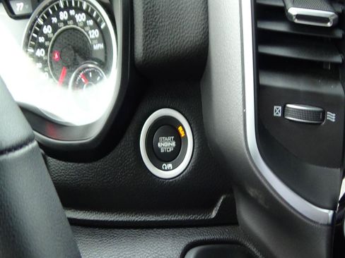 Certified 2025 RAM 1500 Big Horn AWD/4WD image 25