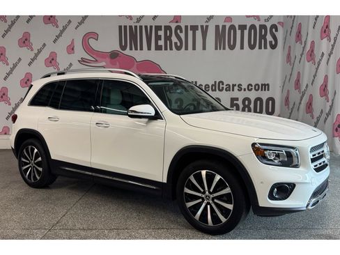 Used 2022 Mercedes-Benz GLB 250 w/ Premium Package Lite image 3