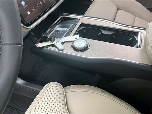 New 2026 Volvo EX90 Plus AWD/4WD image 26